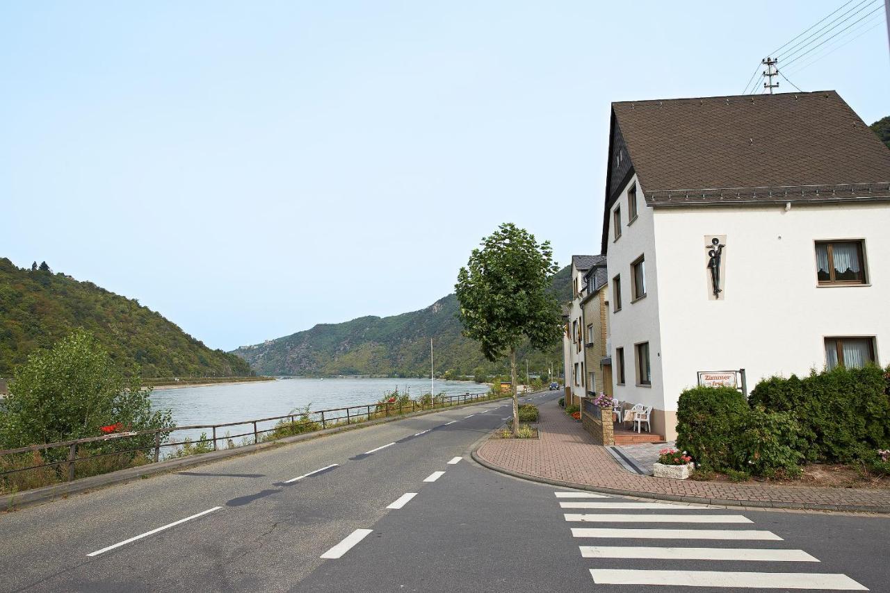 Hotel & Restaurant Krone Kestert エクステリア 写真