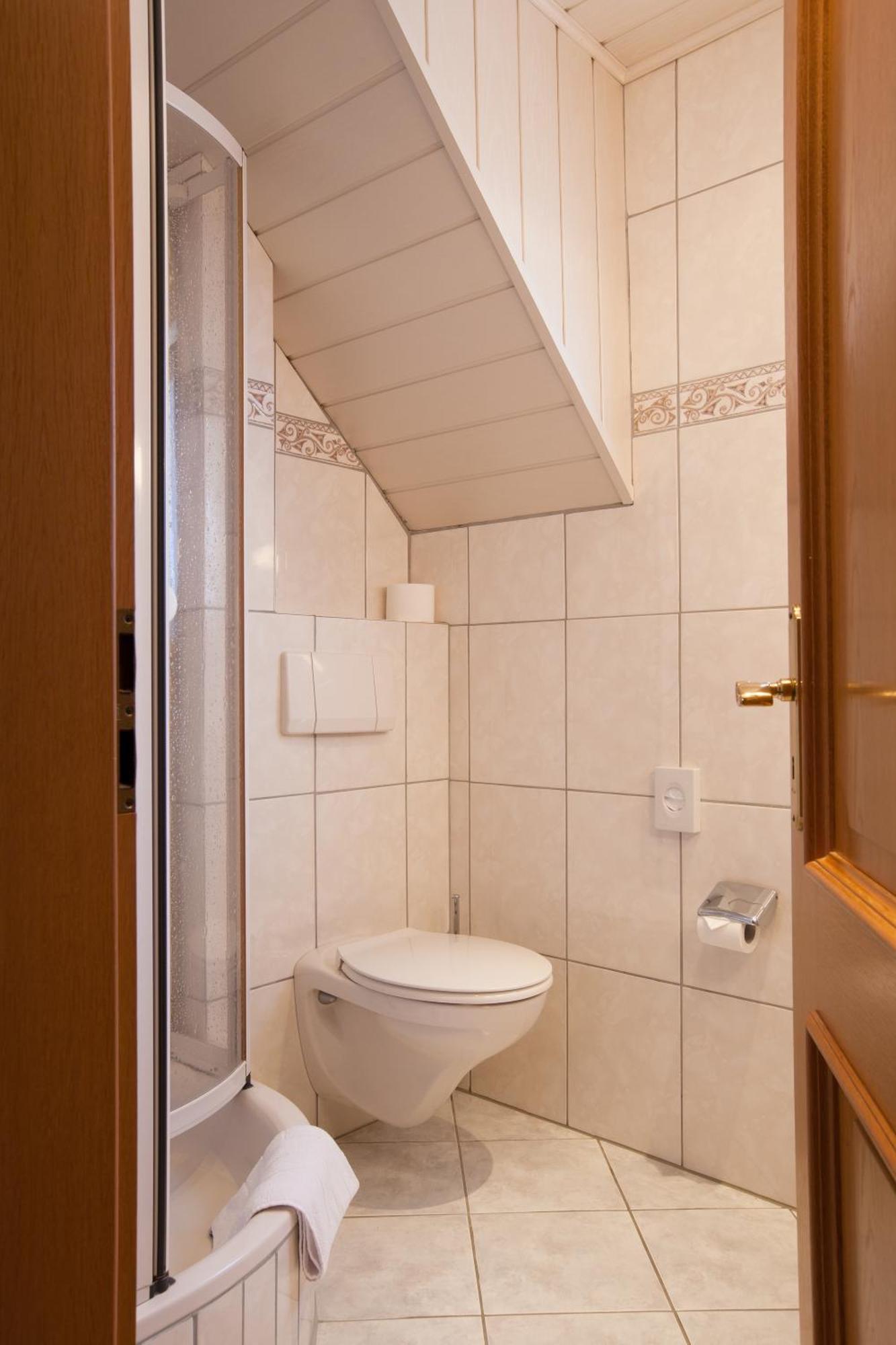 Hotel & Restaurant Krone Kestert 部屋 写真