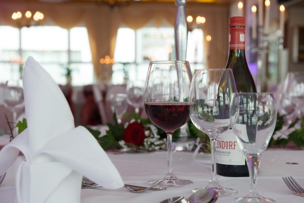 Hotel & Restaurant Krone Kestert エクステリア 写真