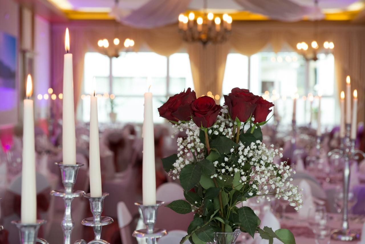 Hotel & Restaurant Krone Kestert エクステリア 写真